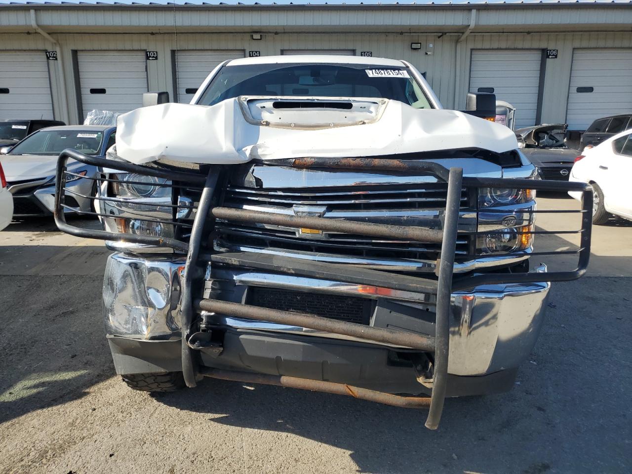 2017 Chevrolet Silverado VIN 1GC2KUEY5HZ344634 Copart auction photo, front end damage thumbnail 5