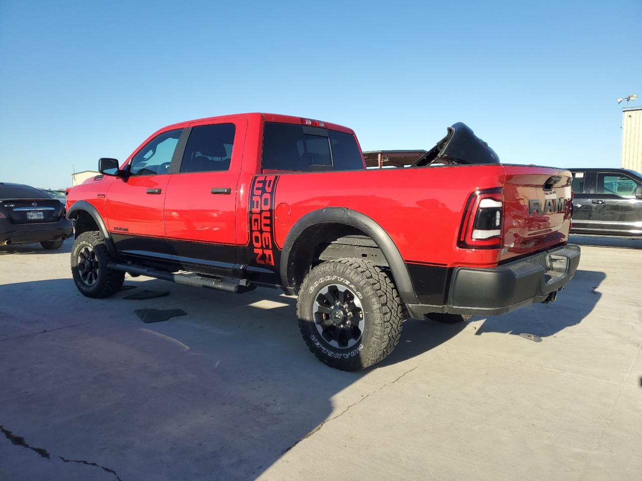 2022 RAM 2500 VIN 3C6TR5EJ5NG178689 Copart auction photo, front end damage thumbnail 2