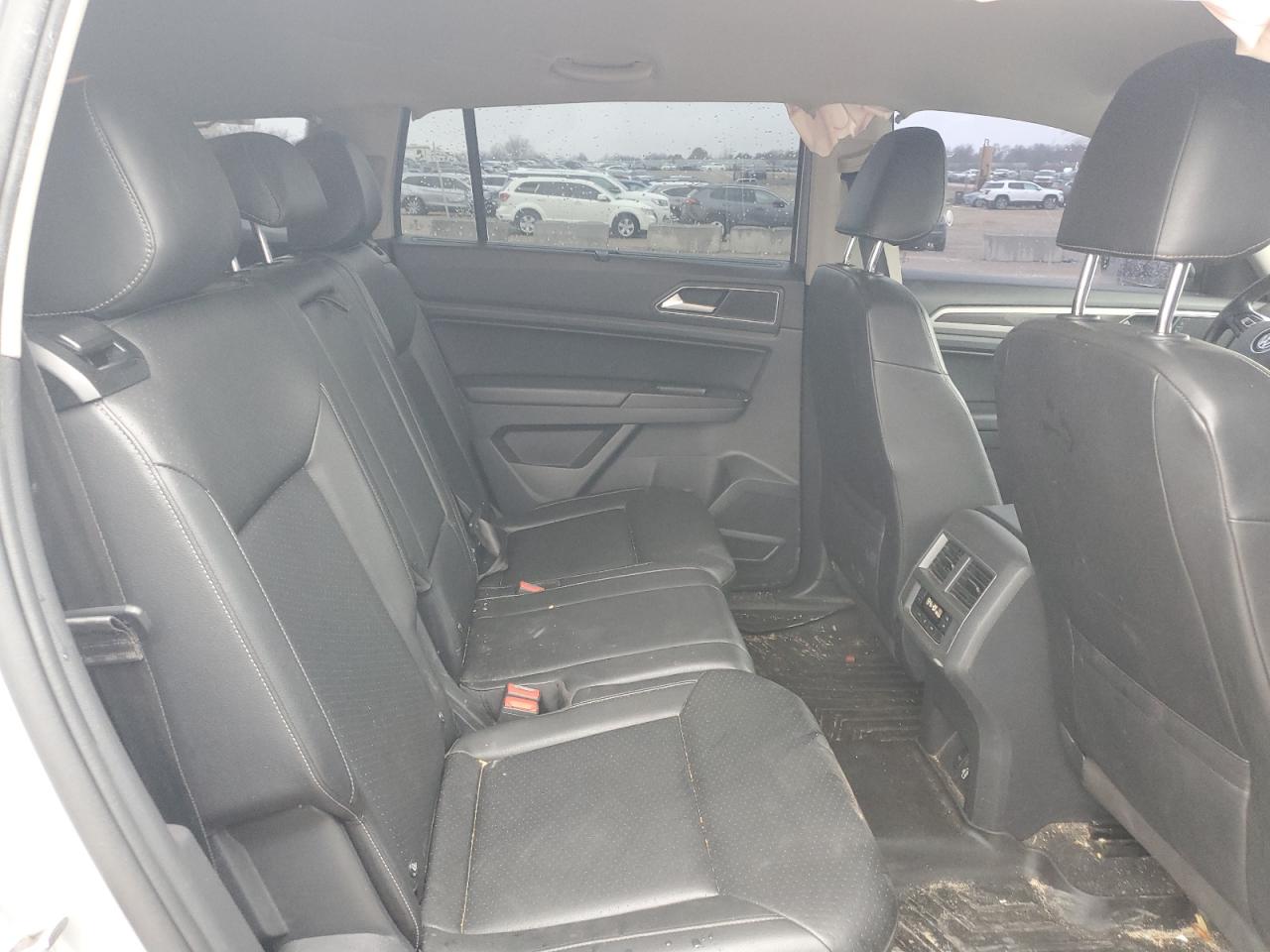 2019 Volkswagen Atlas VIN 1V2UR2CA1KC576977 Copart auction photo, side / minor dent/scratches damage thumbnail 11