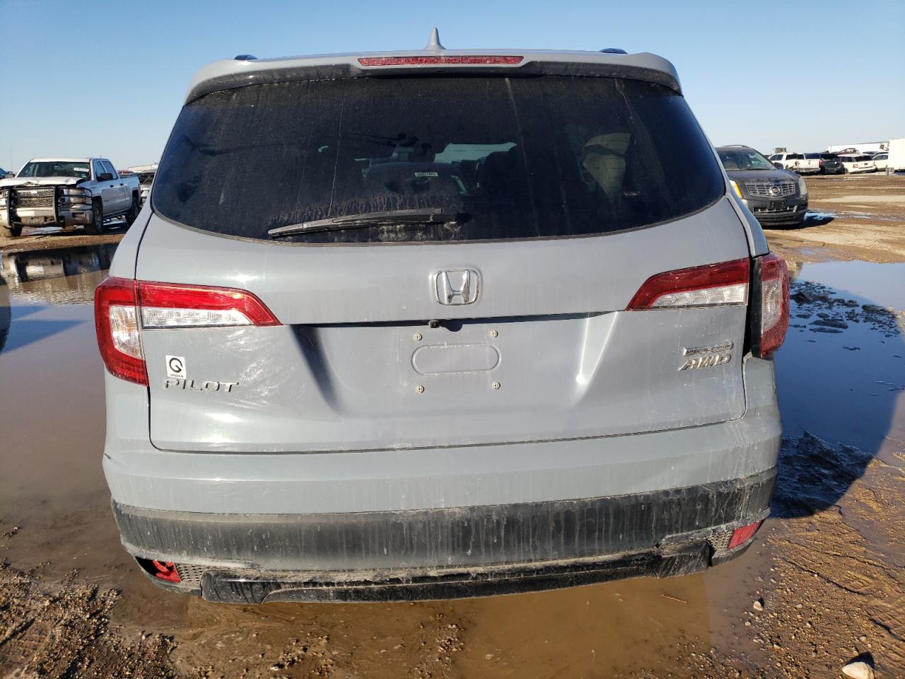 2022 Honda Pilot VIN 5FNYF6H20NB045491 Copart auction photo, all over damage thumbnail 6
