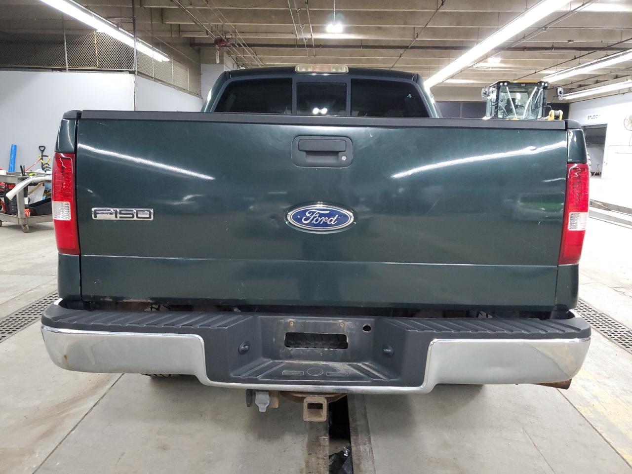 2005 Ford F-150 VIN 1FTPW12555FB53702 Copart auction photo, mechanical / normal wear damage thumbnail 6
