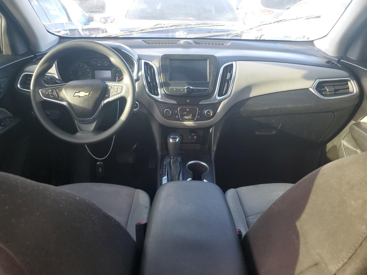 2018 Chevrolet Equinox VIN 2GNAXHEV2J6205323 Copart auction photo, water/flood / hail damage thumbnail 8