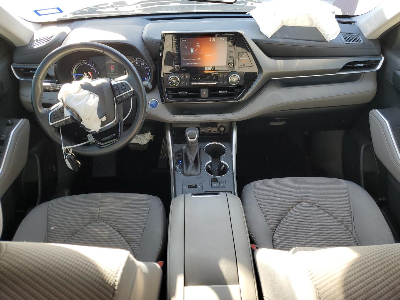 2020 Toyota Highlander VIN 5TDZARAH7LS500218 Copart auction photo, front end / minor dent/scratches damage thumbnail 8