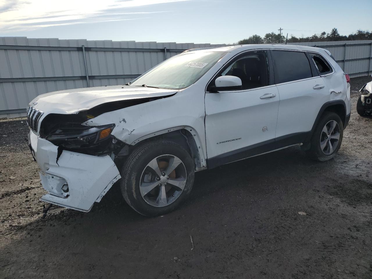 2019 Jeep Grand Cherokee VIN 1C4PJMDX0KD424395