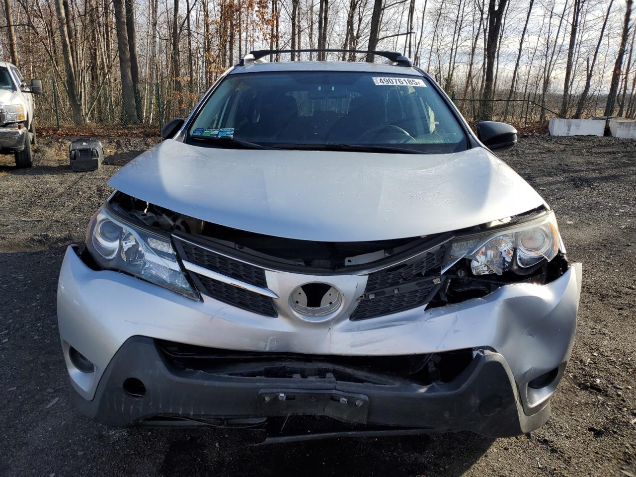 2015 Toyota RAV 4 VIN JTMBFREV5FD104453 Copart auction photo, front end / minor dent/scratches damage thumbnail 5