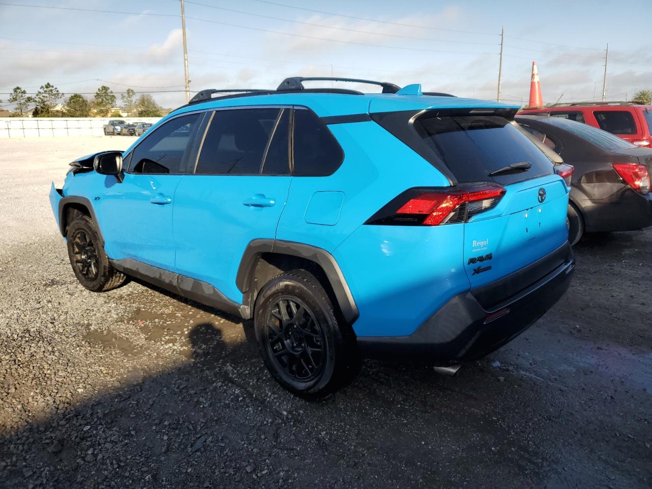 2020 Toyota RAV 4 VIN 2T3H1RFV8LW060597 Copart auction photo, front end damage thumbnail 2