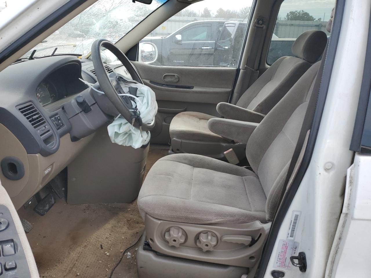2002 KIA Sedona VIN KNDUP131326320226 Copart auction photo, front end / side damage thumbnail 7