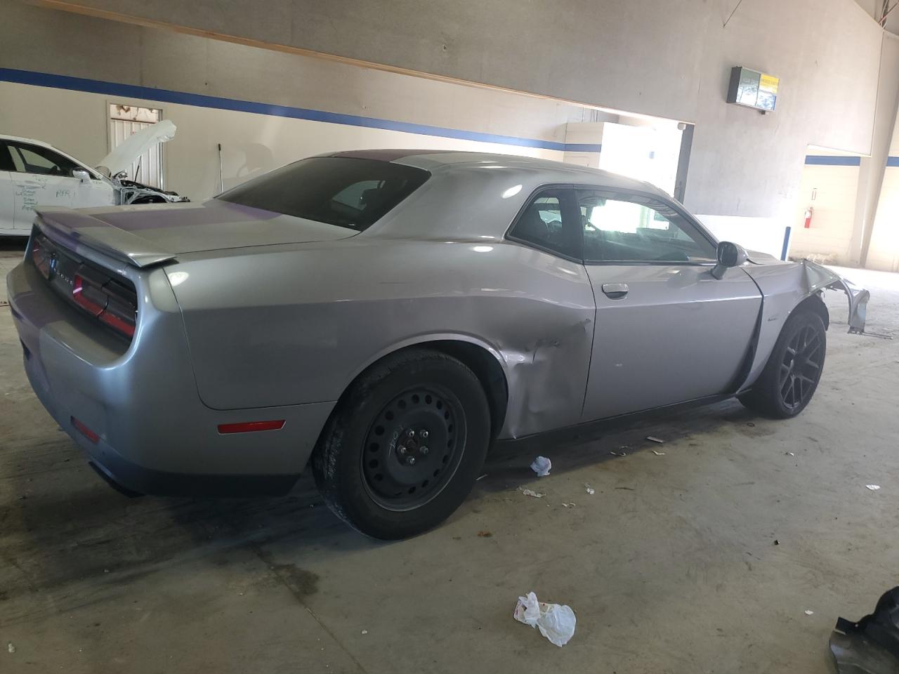 2016 Dodge Challenger VIN 2C3CDZBT2GH323389 Copart auction photo, front end / side damage thumbnail 3