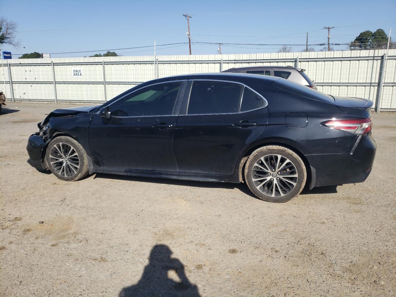 2018 Toyota Camry VIN 4T1B11HK0JU138337 Copart auction photo, front end damage thumbnail 2