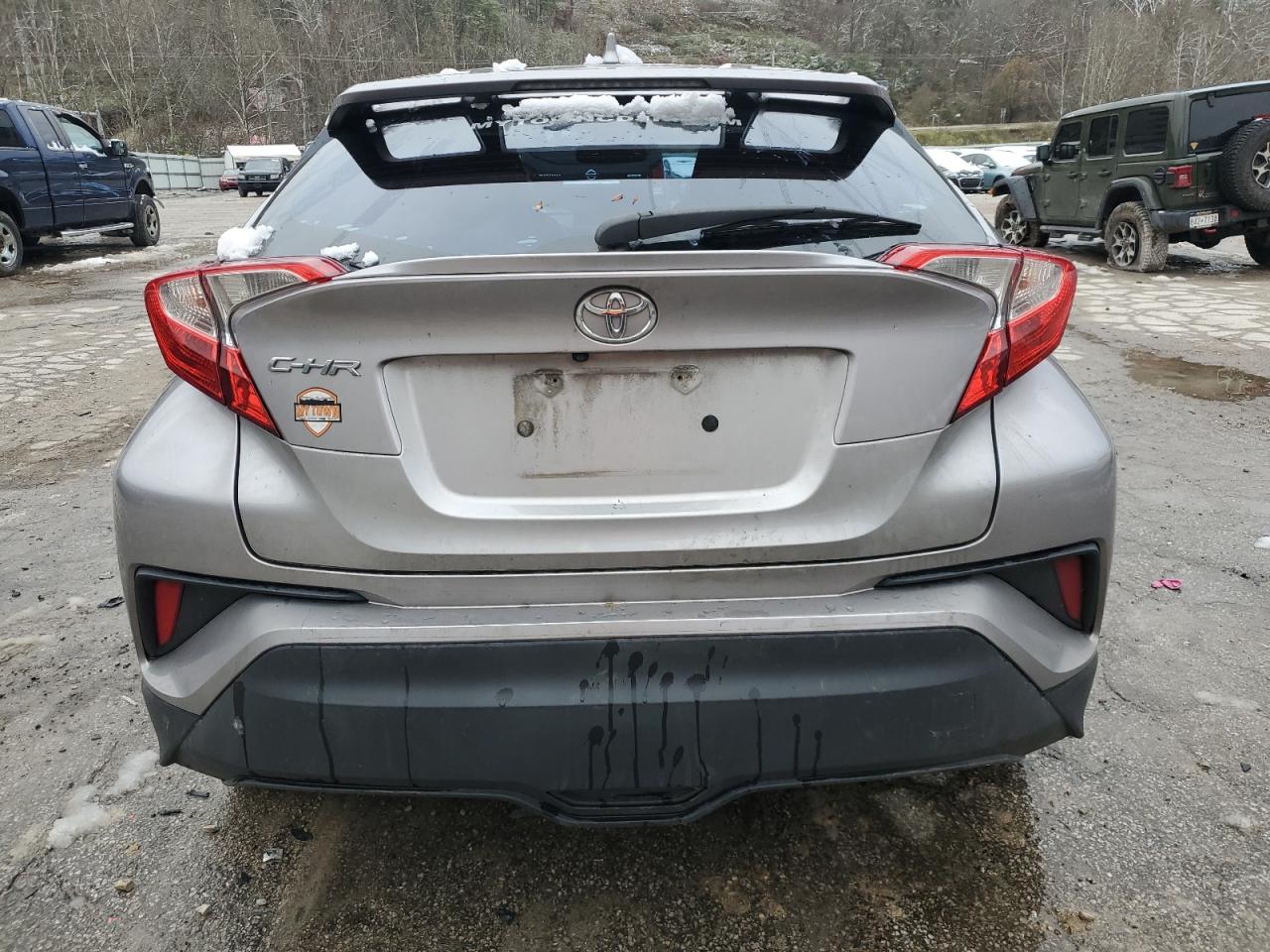 2018 Toyota C-HR VIN NMTKHMBX0JR025805 Copart auction photo, front end / side damage thumbnail 6