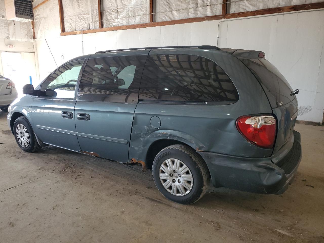 2007 Chrysler Town & Country VIN 2A4GP44R37R139169 Copart auction photo, side damage thumbnail 2