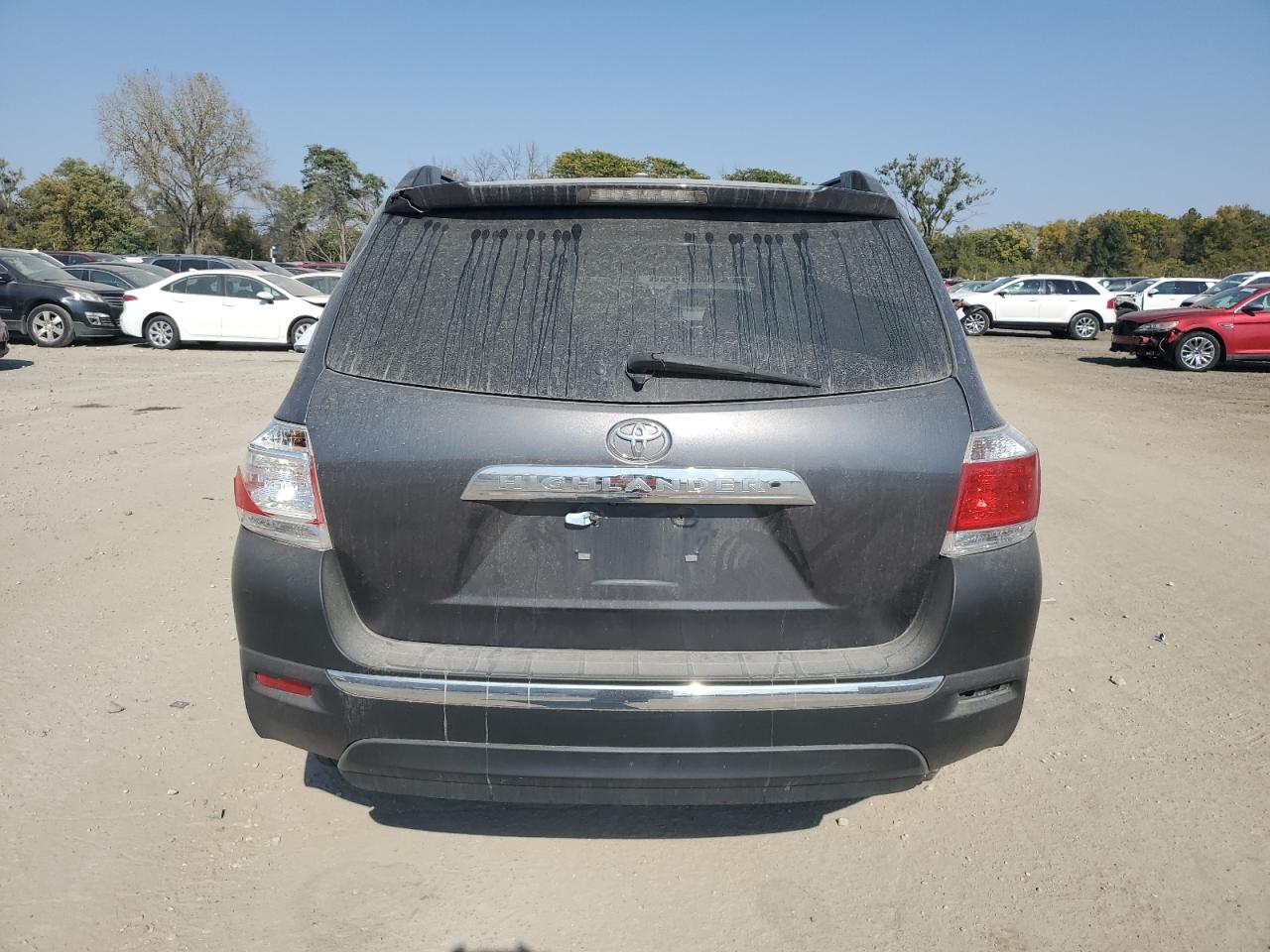 2011 Toyota Highlander VIN 5TDZA3EH9BS013656 Copart auction photo, all over damage thumbnail 6