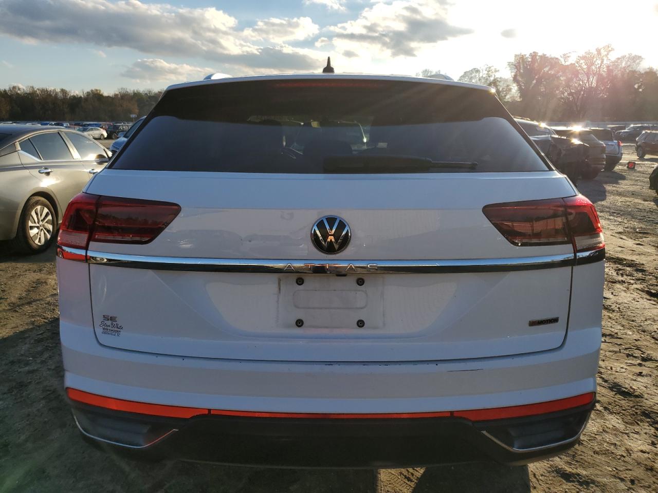 2020 Volkswagen Atlas VIN 1V24C2CA4LC203984 Copart auction photo, side damage thumbnail 6