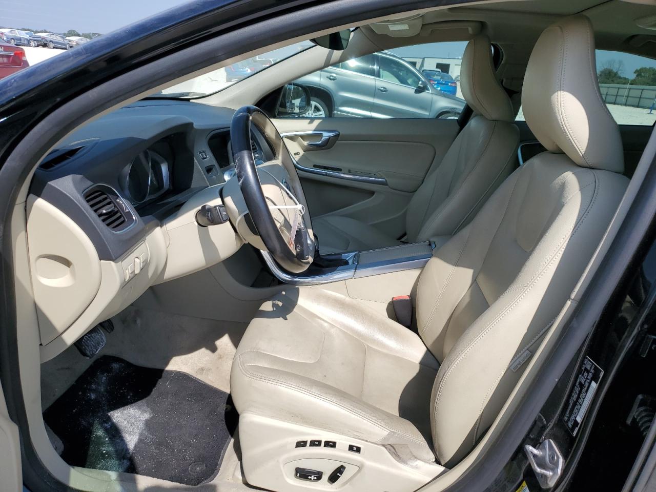 2016 Volvo S60 VIN YV126MFK7G2397447 Copart auction photo, front end / minor dent/scratches damage thumbnail 7