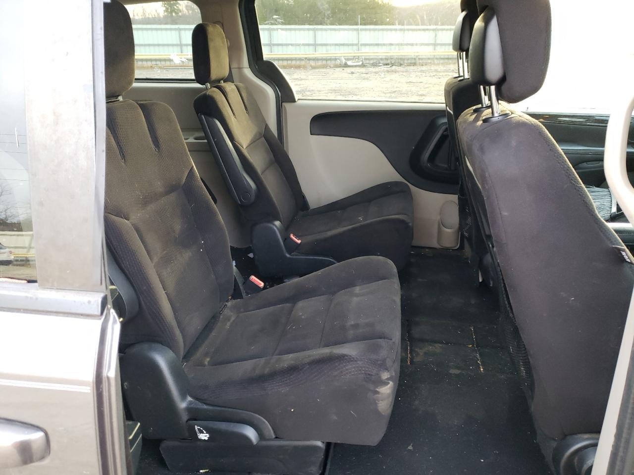 2015 Dodge Caravan VIN 2C4RDGBG6FR511631 Copart auction photo, front end / minor dent/scratches damage thumbnail 11