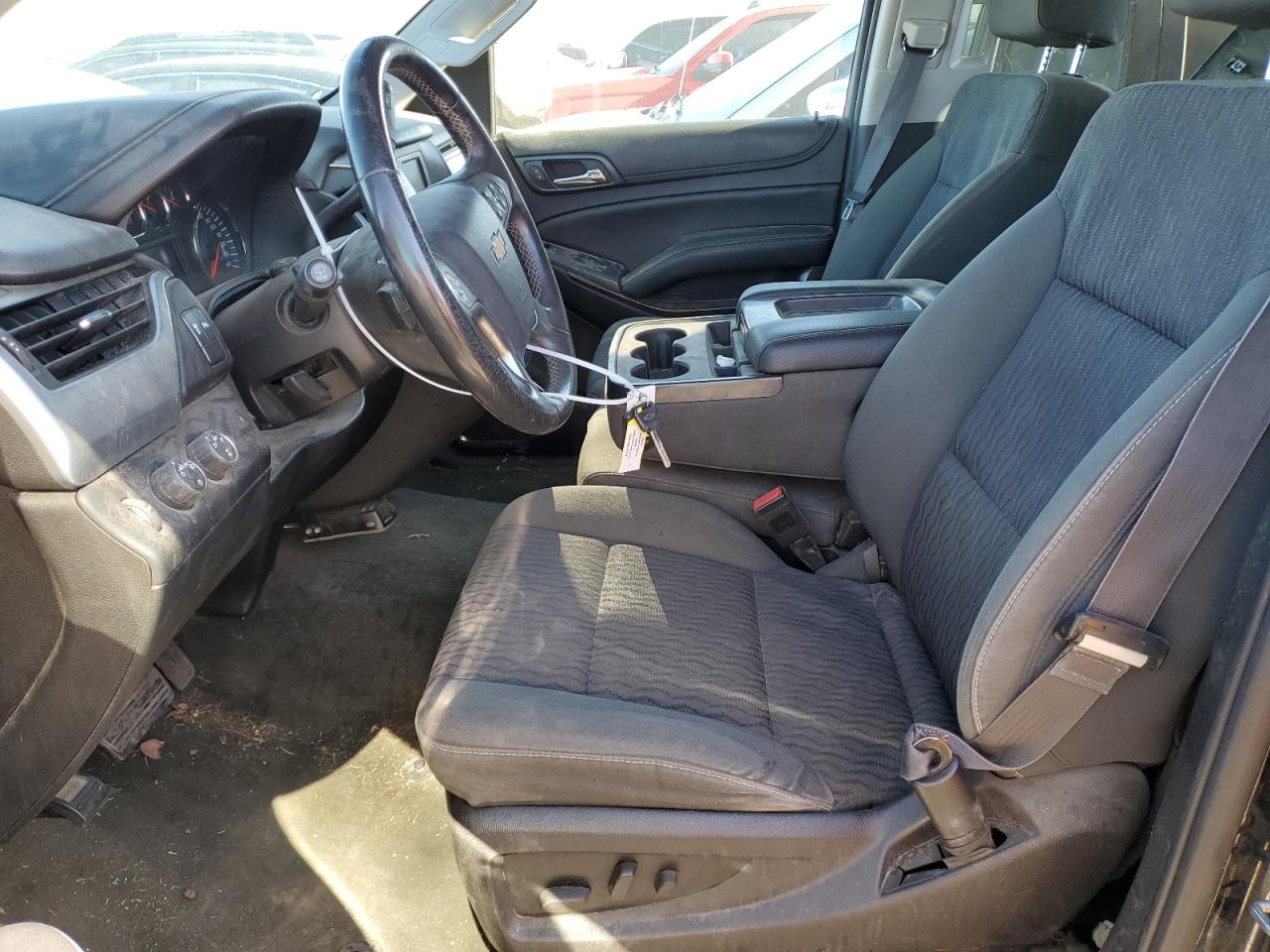 2015 Chevrolet Tahoe VIN 1GNSKAEC0FR208273 Copart auction photo, vandalism / hail damage thumbnail 7