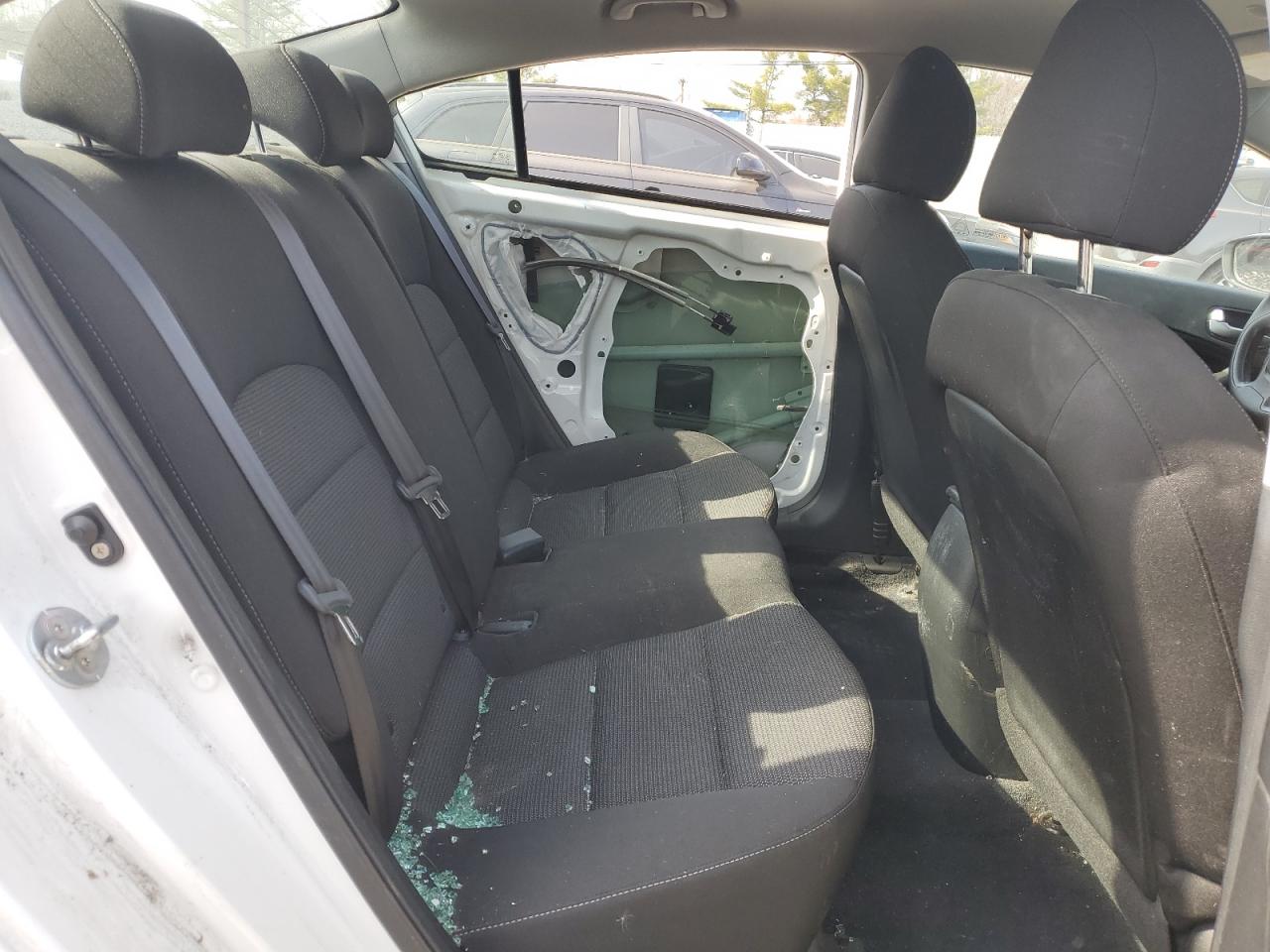 2017 KIA Forte VIN 3KPFK4A71HE111117 Copart auction photo, vandalism / stripped damage thumbnail 11