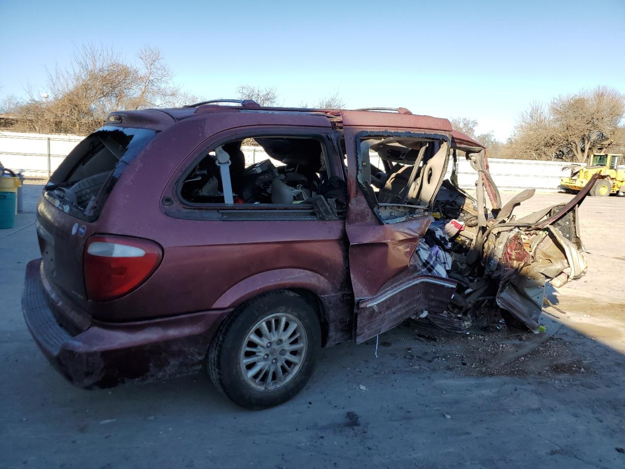 2002 Chrysler Town & Country VIN 2C8GP64L02R638032 Copart auction photo, all over damage thumbnail 3