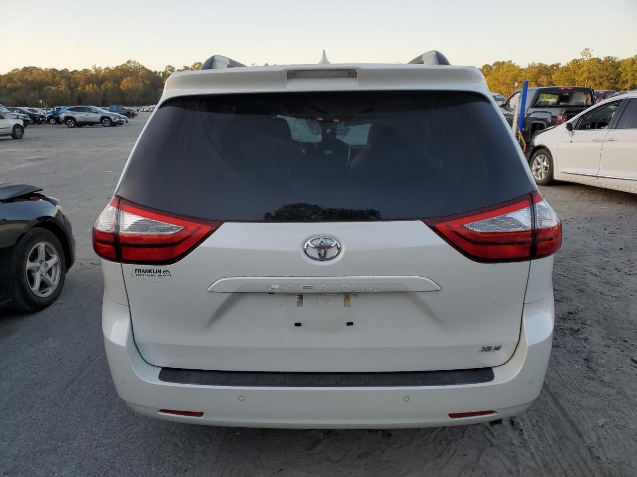 2018 Toyota Sienna VIN 5TDYZ3DC7JS949154 Copart auction photo, top/roof damage thumbnail 6