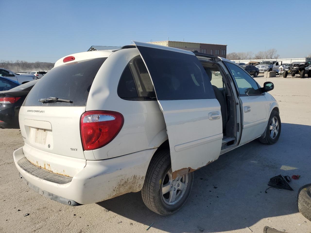 2007 Dodge Caravan VIN 2D4GP44L37R292736 Copart auction photo, side damage thumbnail 3