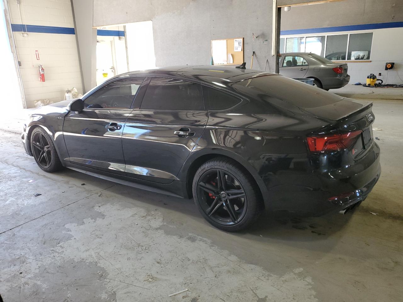 2018 Audi RS5 VIN WAUB4CF59JA061163 Copart auction photo, front end / undercarriage damage thumbnail 2