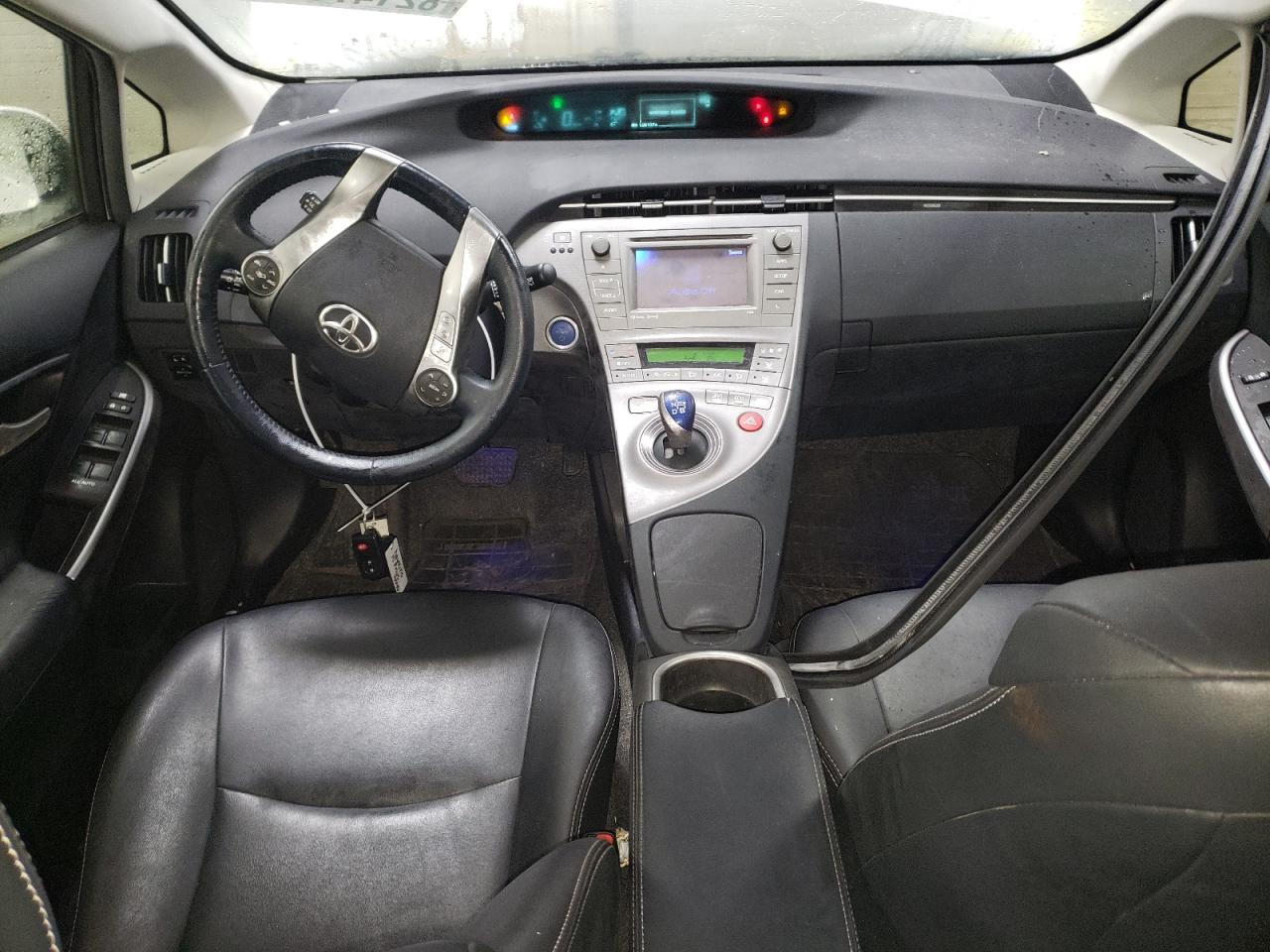 2015 Toyota Prius VIN JTDKN3DU2F0408131 Copart auction photo, side damage thumbnail 8