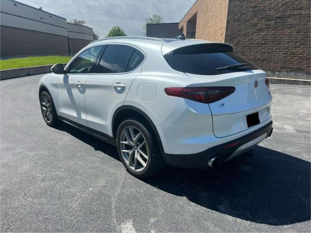 2018 Alfa Romeo Stelvio VIN ZASFAKRN0J7C17338 Copart auction photo, minor dent/scratches / damage history damage thumbnail 3