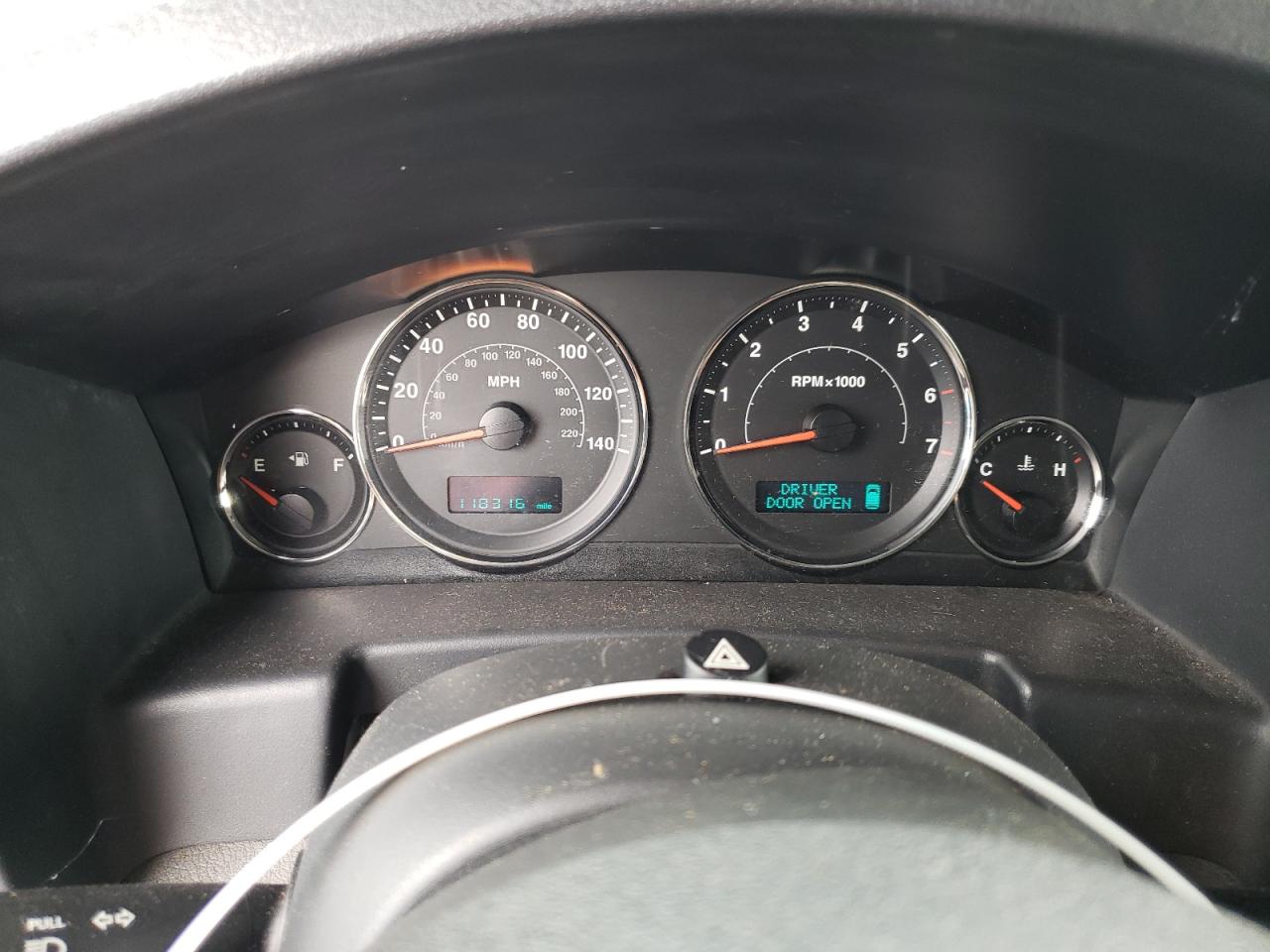 2006 Jeep Commander VIN 1J8HG48K16C265182 Copart auction photo, mechanical / minor dent/scratches damage thumbnail 9