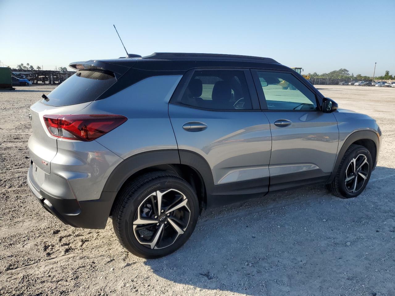 2023 Chevrolet TrailBlazer VIN KL79MUSL3PB133485 Copart auction photo, all over damage thumbnail 3