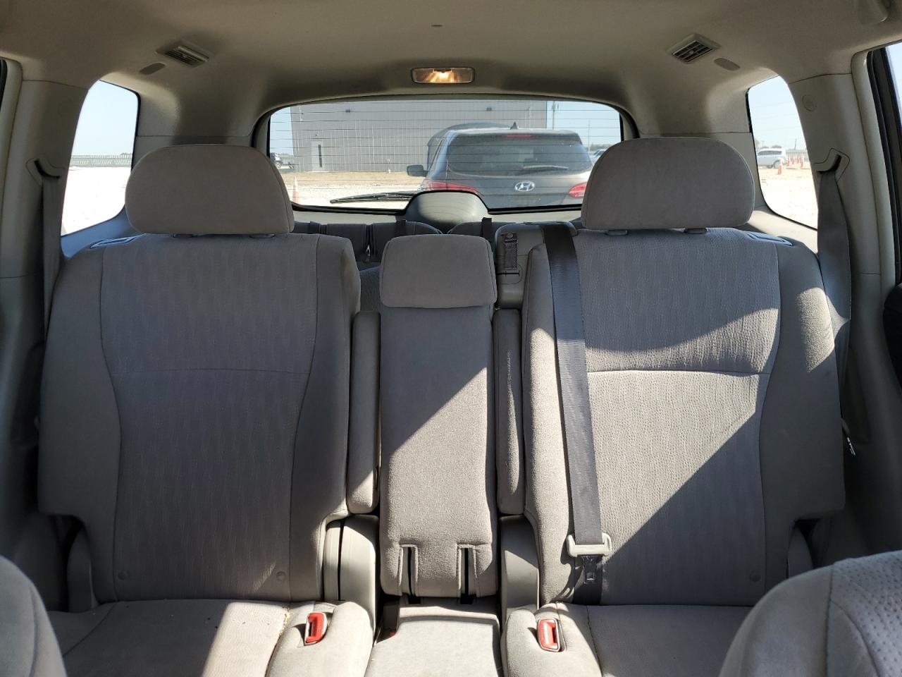 2011 Toyota Highlander VIN 5TDZK3EH2BS034037 Copart auction photo, front end / minor dent/scratches damage thumbnail 10