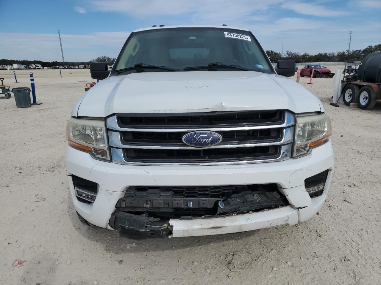 2015 Ford Expedition VIN 1FMJK1HT7FEF15507 Copart auction photo, hail / front end damage thumbnail 5