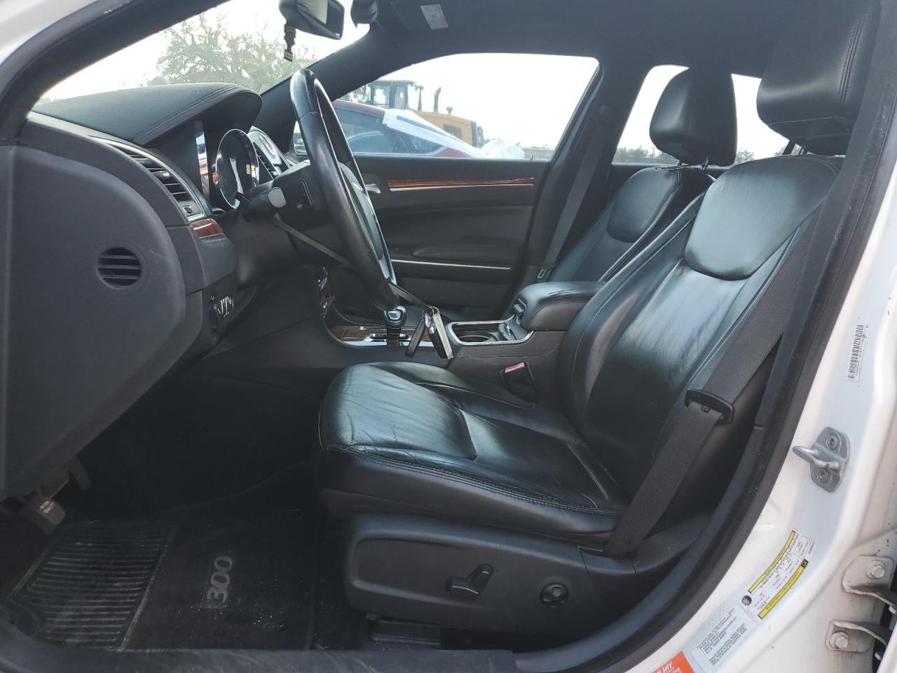 2013 Chrysler 300 VIN 2C3CCAAG4DH504353 Copart auction photo, side / front end damage thumbnail 7