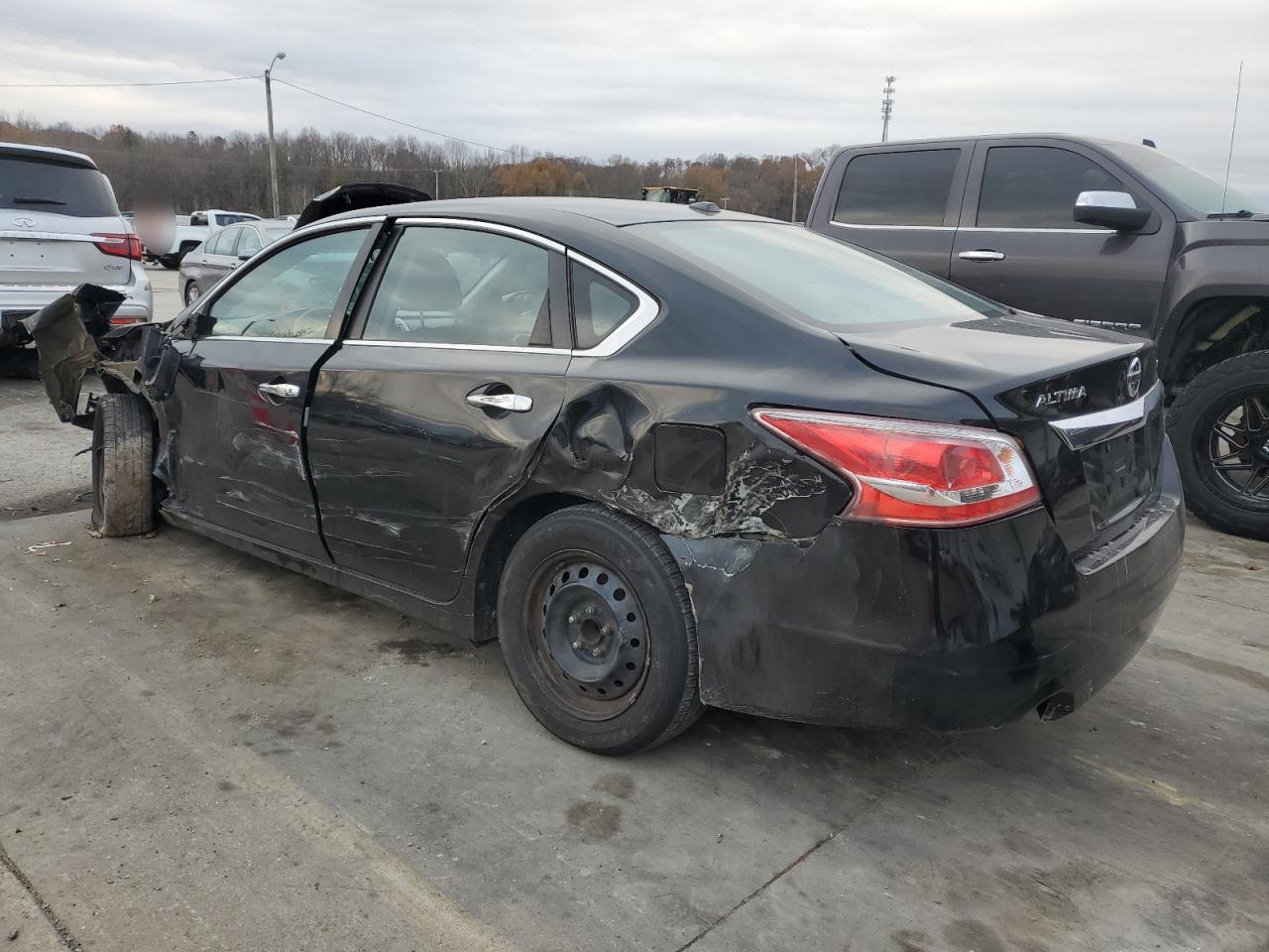 2015 Nissan Altima VIN 1N4AL3AP7FN333340 Copart auction photo, all over / side damage thumbnail 2