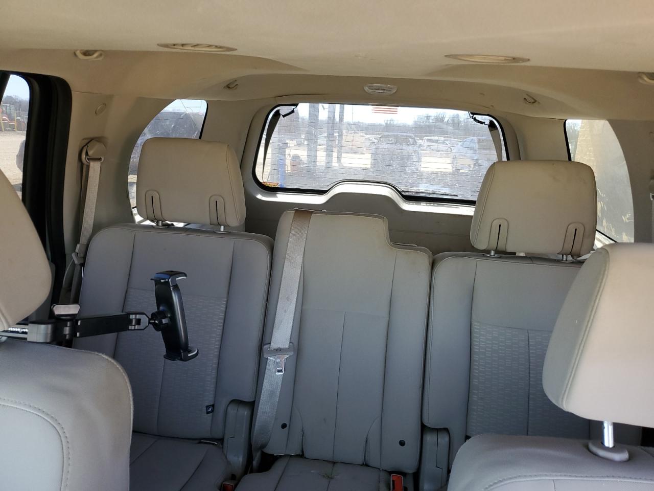 2008 Ford Expedition VIN 1FMFU16578LA21263 Copart auction photo, front end damage thumbnail 10