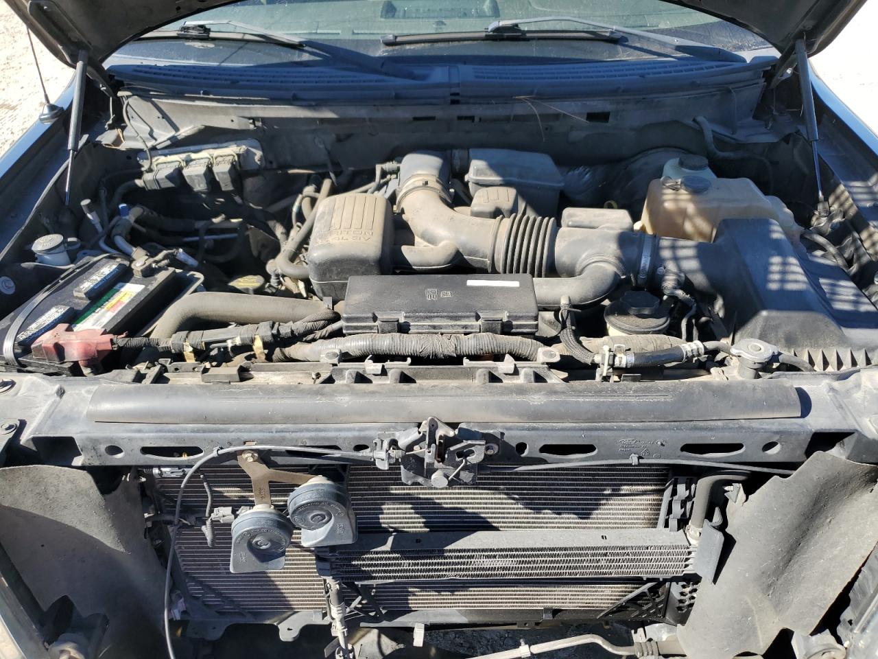 2009 Ford F-150 VIN 1FTPW14V09FA52795 Copart auction photo, side / minor dent/scratches damage thumbnail 11