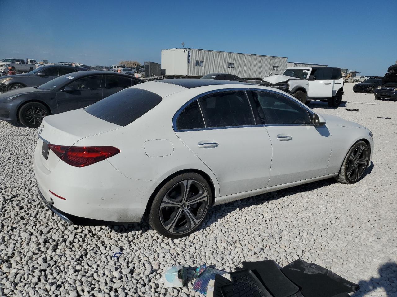 2024 Mercedes-Benz C-klasse VIN W1KAF4GB2RR207585 Copart auction photo, side damage thumbnail 3