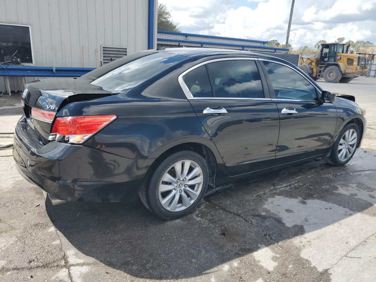 2011 Honda Accord VIN 1HGCP3F81BA017959 Copart auction photo, rear end / front end damage thumbnail 3