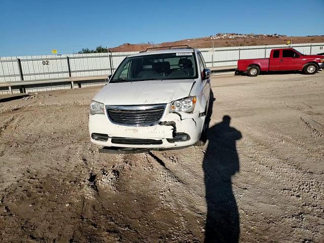 2012 Chrysler Town & Country VIN 2C4RC1CG4CR156517 Copart auction photo, front end / minor dent/scratches damage thumbnail 12