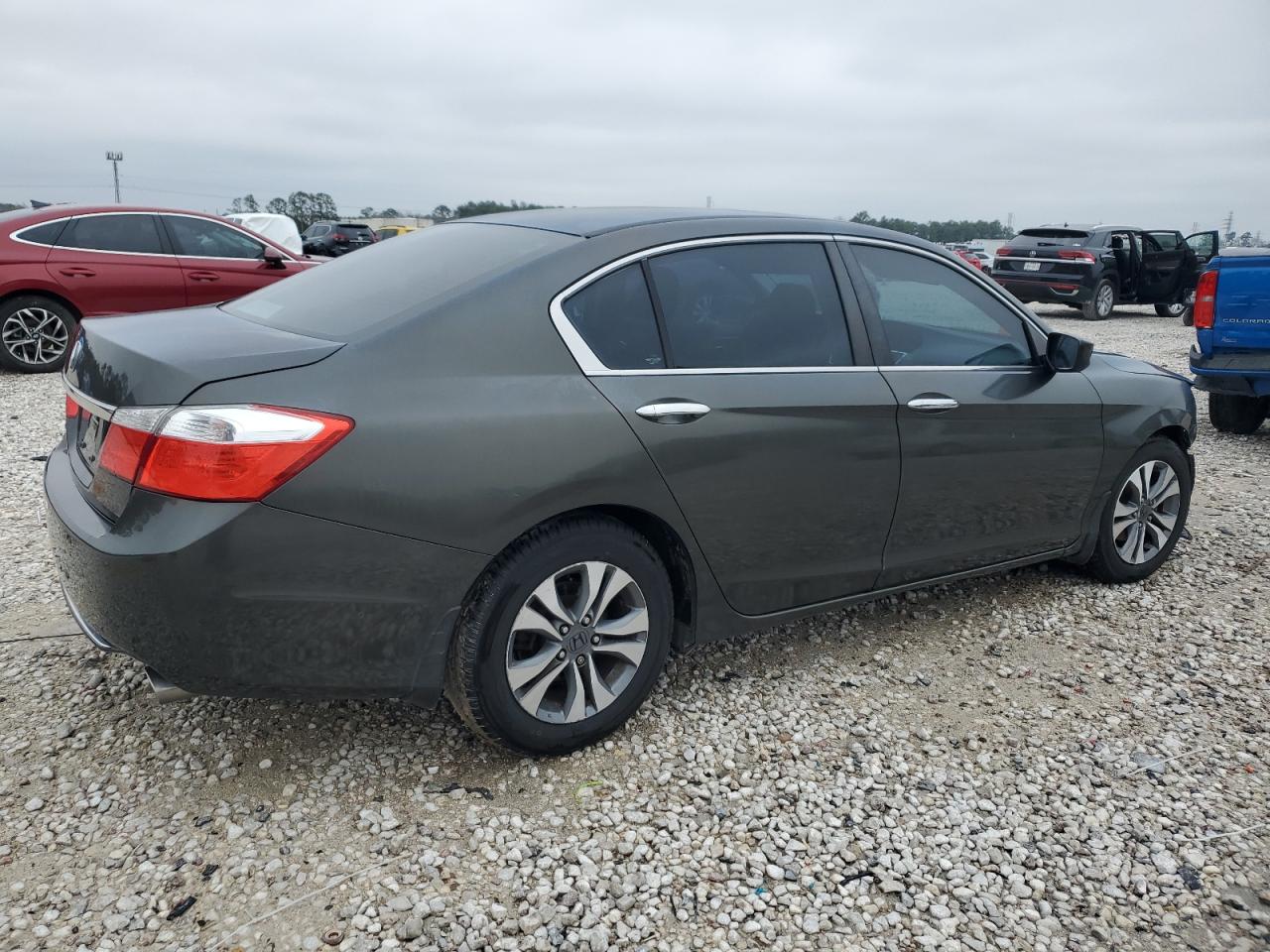 2013 Honda Accord VIN 1HGCR2F35DA101181 Copart auction photo, front end / minor dent/scratches damage thumbnail 3