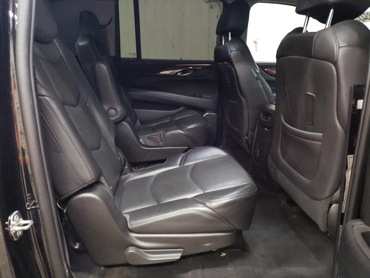 2015 Cadillac Escalade VIN 1GYS4JKJ9FR189352 Copart auction photo, rear end / front end damage thumbnail 12