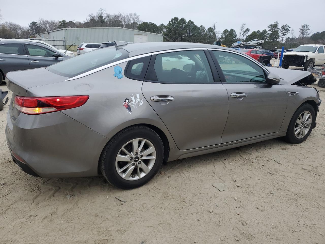 2018 KIA Optima VIN 5XXGT4L35JG227882 Copart auction photo, front end / minor dent/scratches damage thumbnail 3