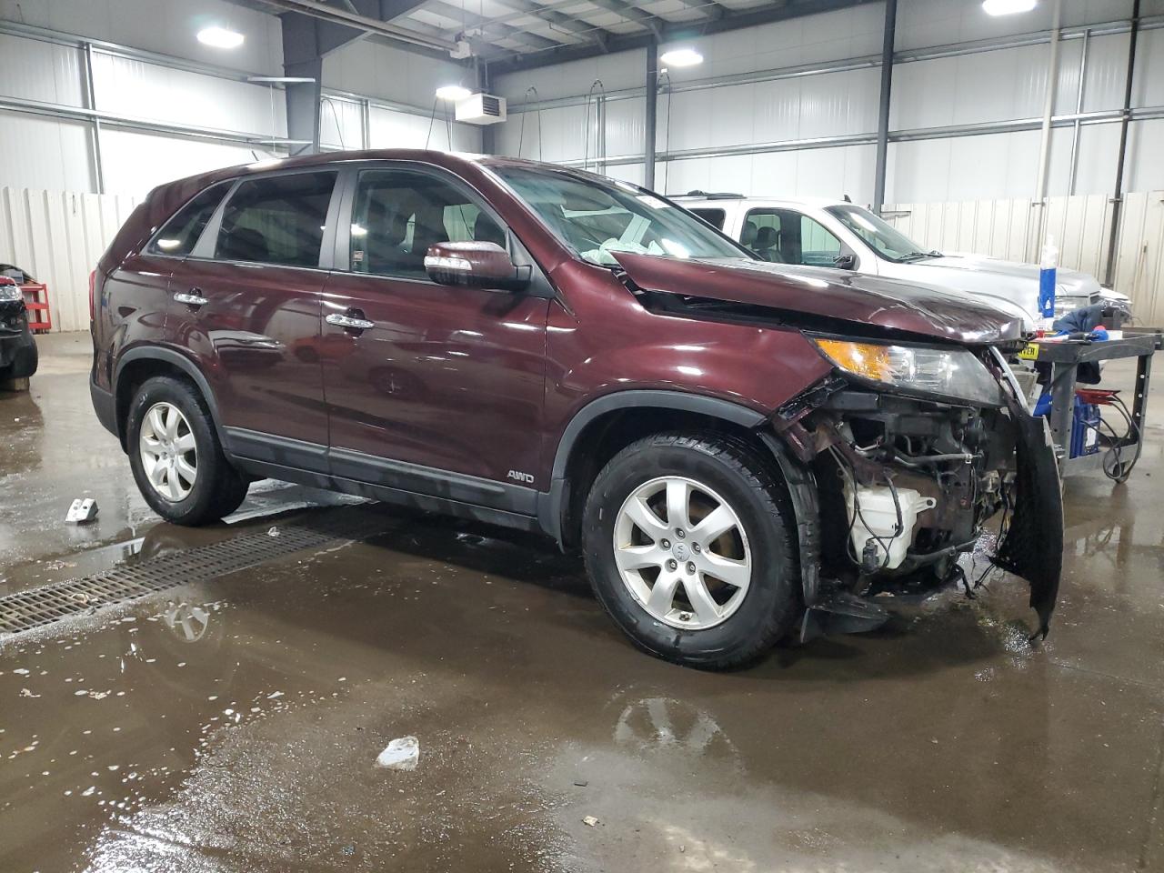 2013 KIA Sorento VIN 5XYKTDA69DG397718 Copart auction photo, front end damage thumbnail 4