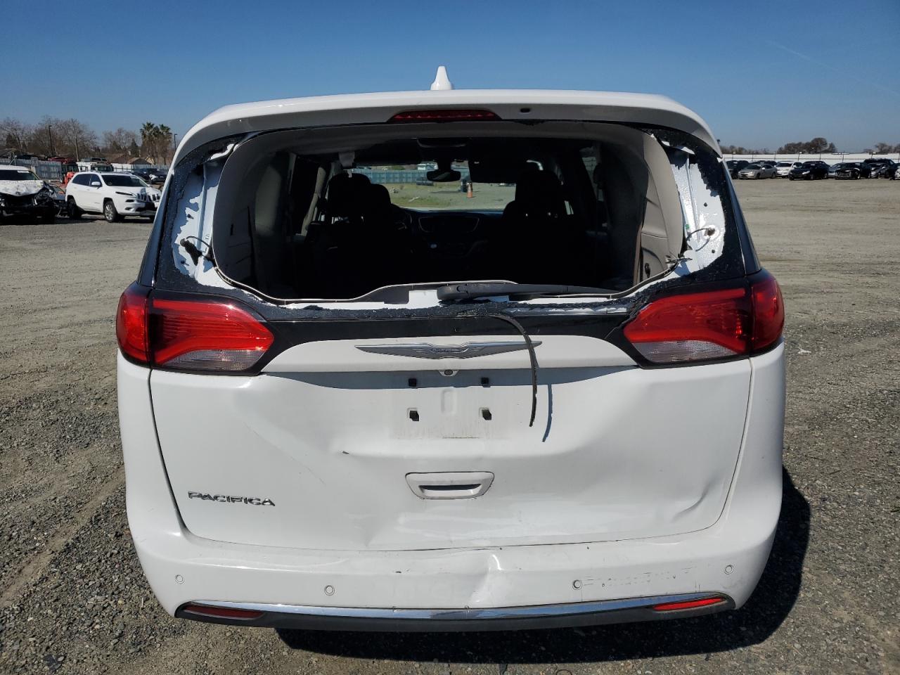 2017 Chrysler Pacifica VIN 2C4RC1BG8HR833285 Copart auction photo, rear end / front end damage thumbnail 6