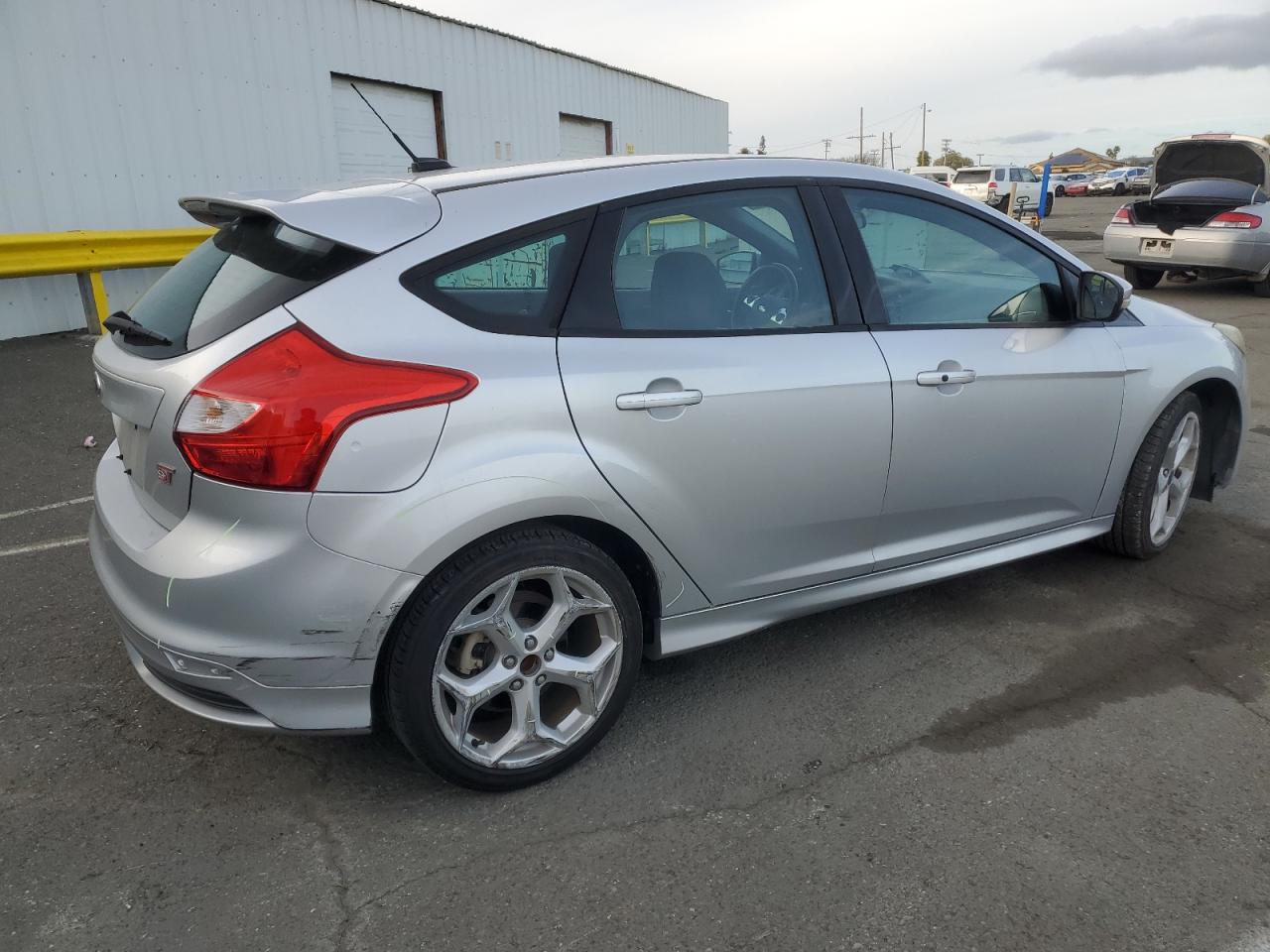 2014 Ford Focus VIN 1FADP3L96EL382619 Copart auction photo, undercarriage damage thumbnail 3