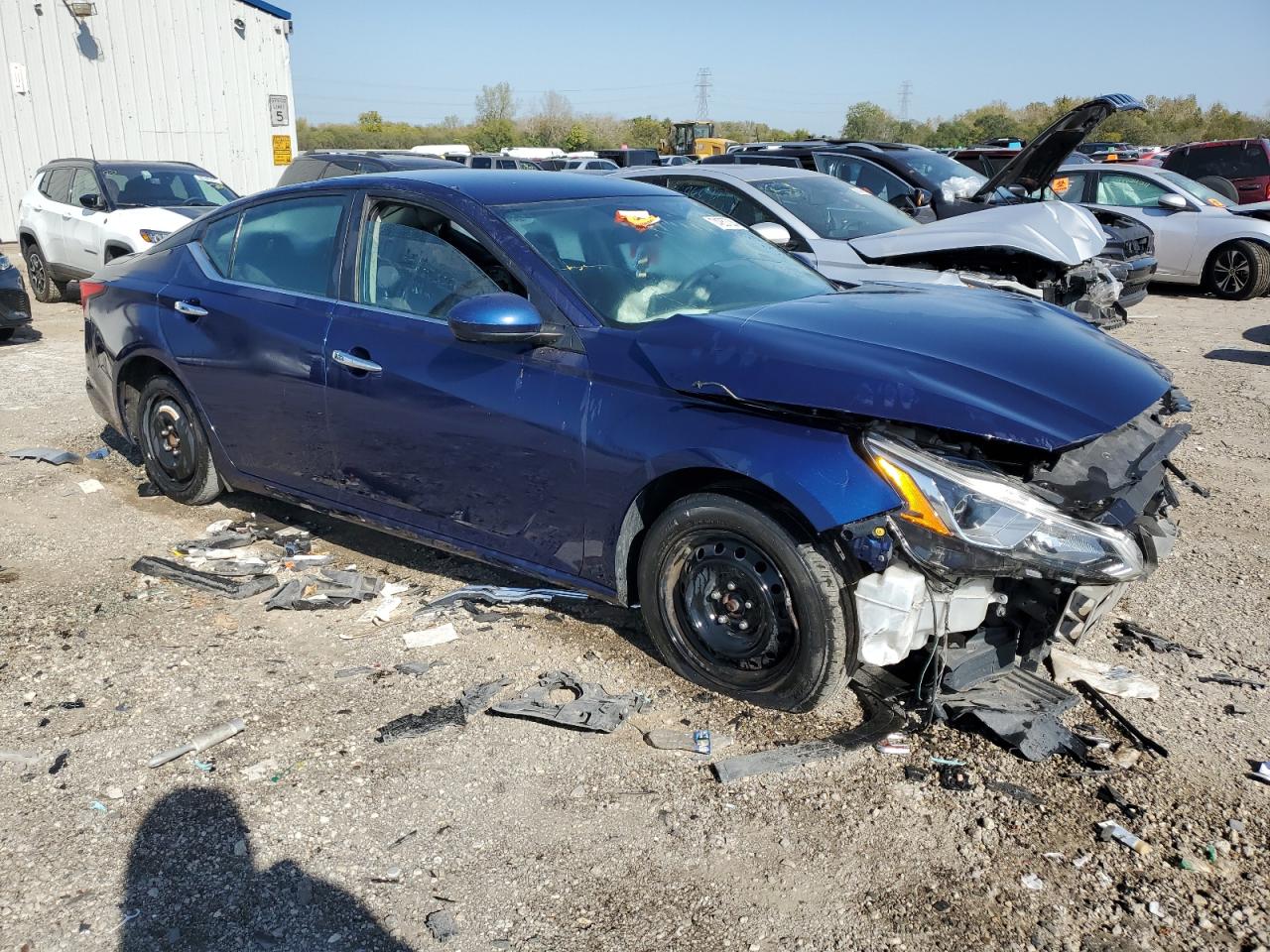2019 Nissan Altima VIN 1N4BL4BV6KC252598 Copart auction photo, front end / frame damage damage thumbnail 4