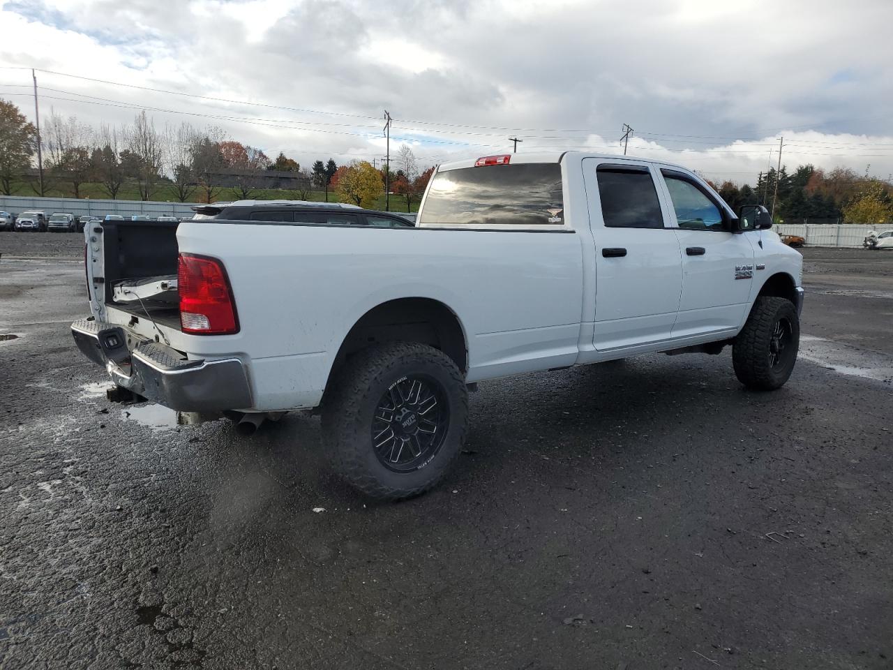 2018 RAM 2500 VIN 3C6UR5HJ6JG287964 Copart auction photo, rear end damage thumbnail 3