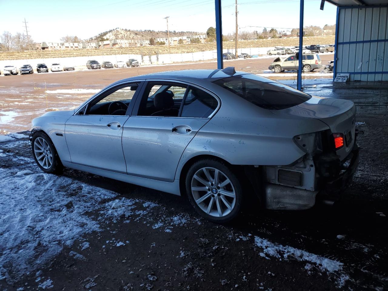 2015 BMW 5er VIN WBAFV3C50FD686494 Copart auction photo, front end / rear end damage thumbnail 2
