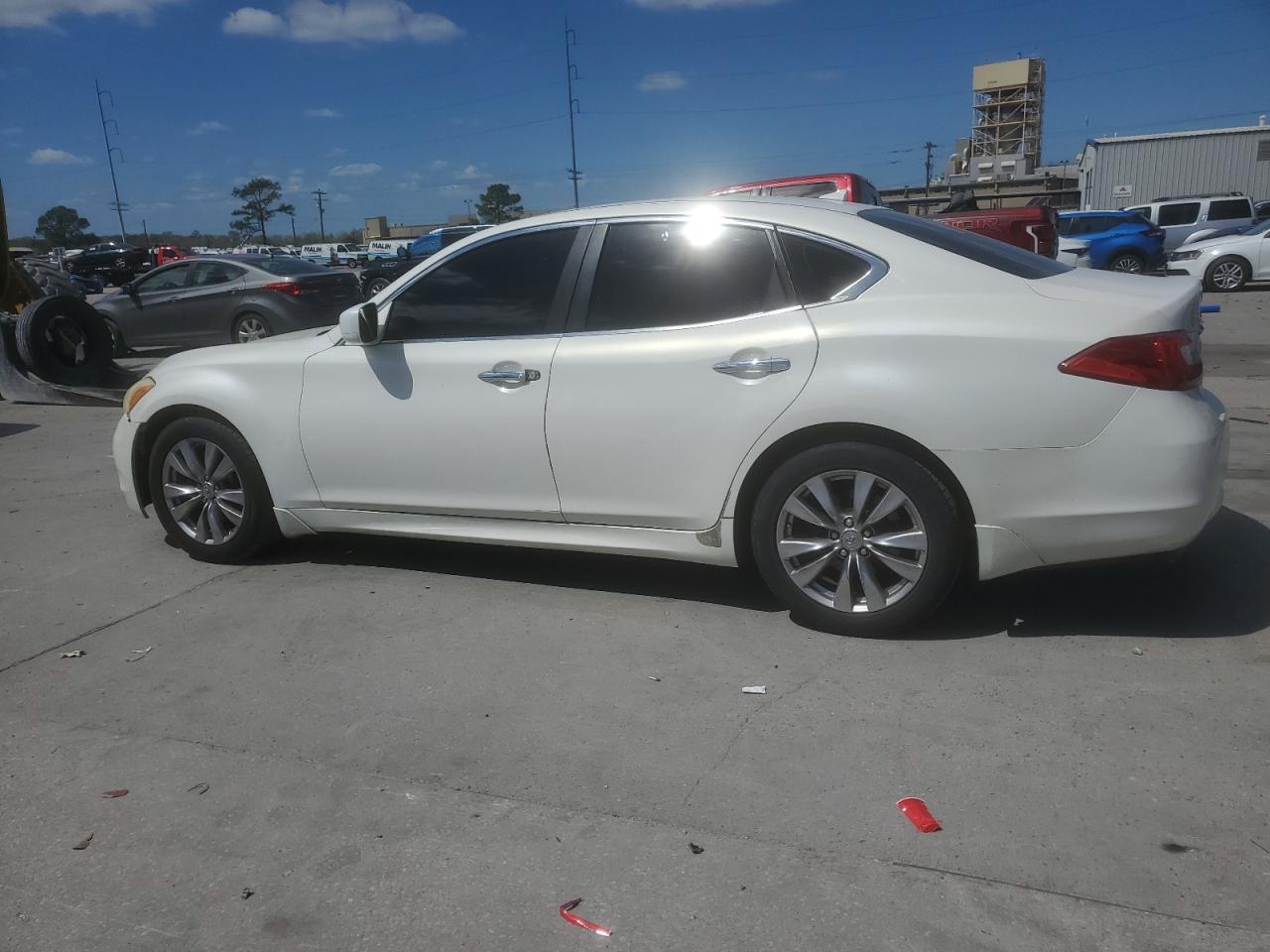 2012 Infiniti M VIN JN1BY1AP2CM330516 Copart auction photo, water/flood damage thumbnail 2