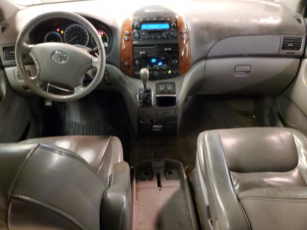 2005 Toyota Sienna VIN 5TDZA22C95S242135 Copart auction photo, rear end / side damage thumbnail 8