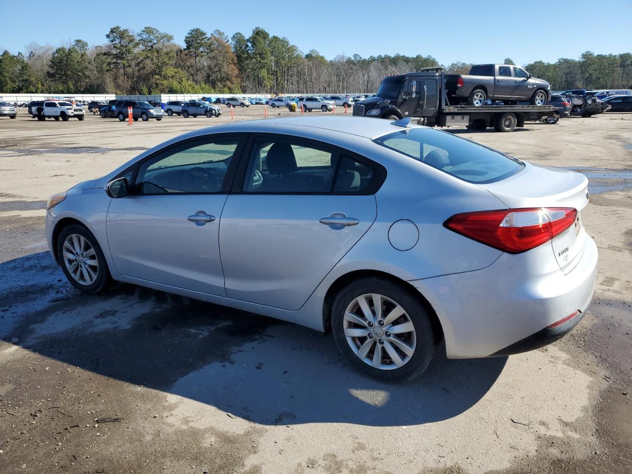 2015 KIA Forte VIN KNAFX4A63F5415208 Copart auction photo, side damage thumbnail 2